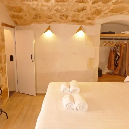 Eva בית הארחה 4*