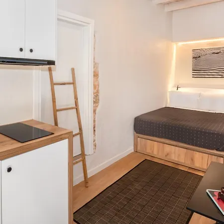 Eva בית הארחה 4*